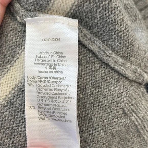 Madewell Gray and Cream Striped V-Neck Sweater - Picture 5 of 5